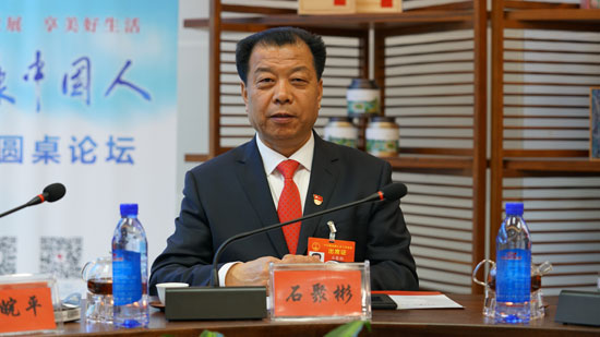 石聚彬 全國人大代表、好想你健康食品股份有限公司黨委書記、董事長兼總經理